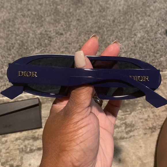 Never before worn Christian Dior sunglasses - Picture 3 of 3